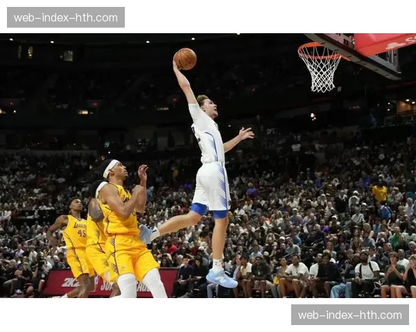 独行侠主场迎战鹈鹕获优势 弗拉格适应控卫角色待观察